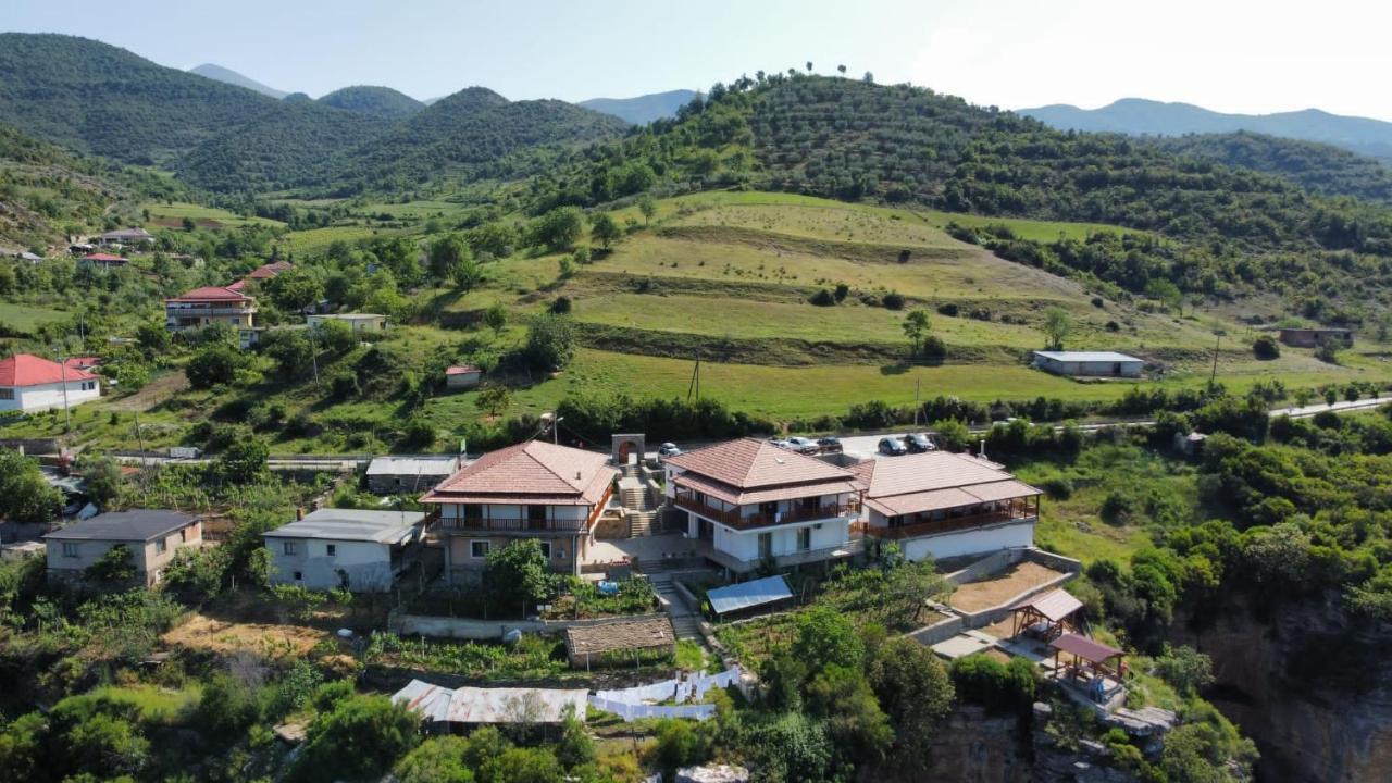 Guest House Bracaj Corovode Exterior photo
