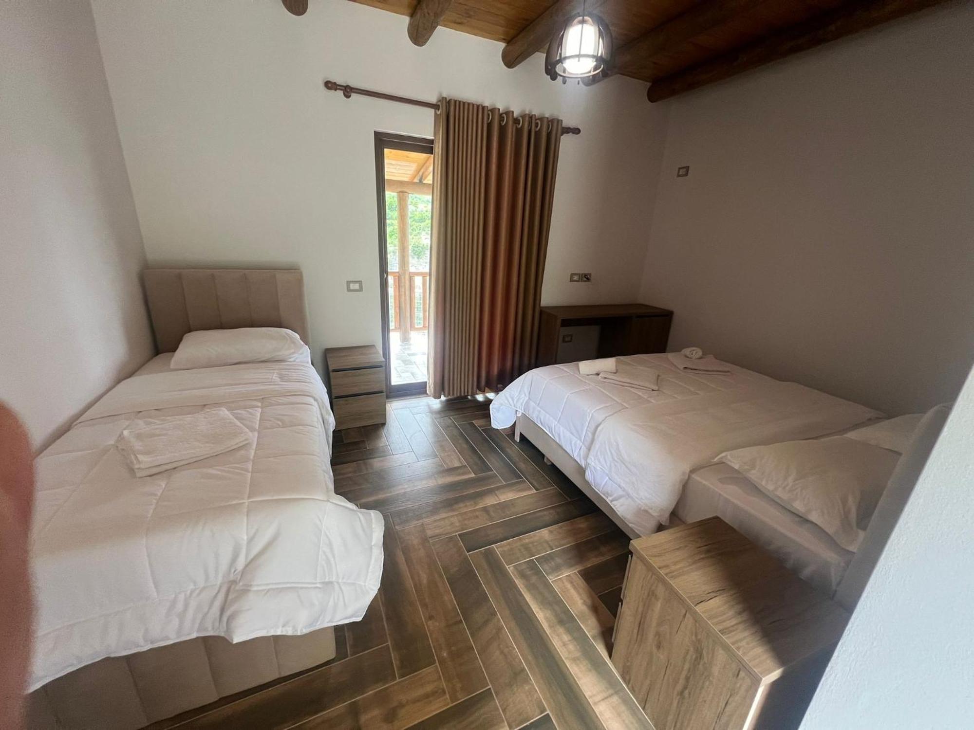 Guest House Bracaj Corovode Exterior photo