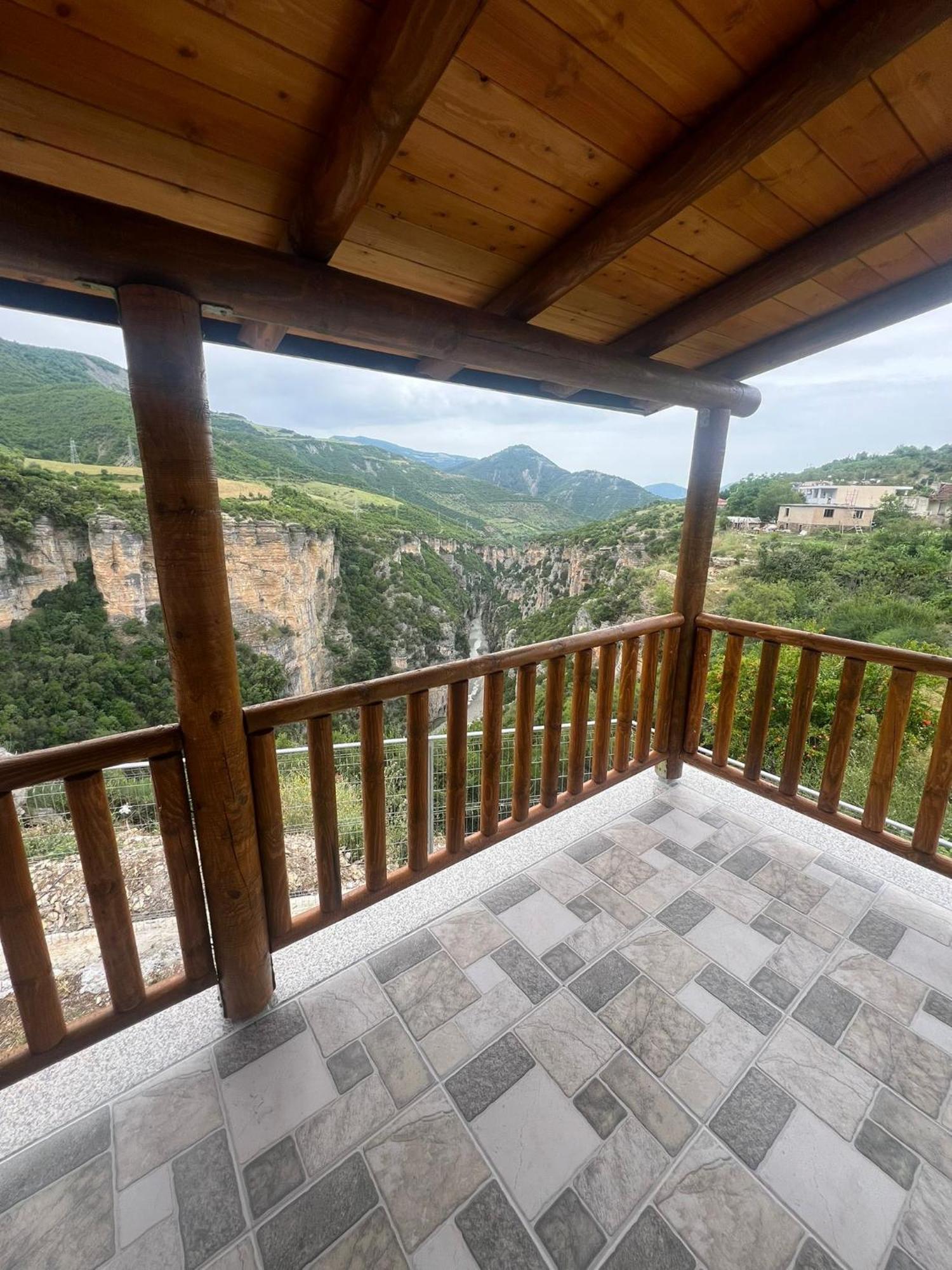 Guest House Bracaj Corovode Exterior photo