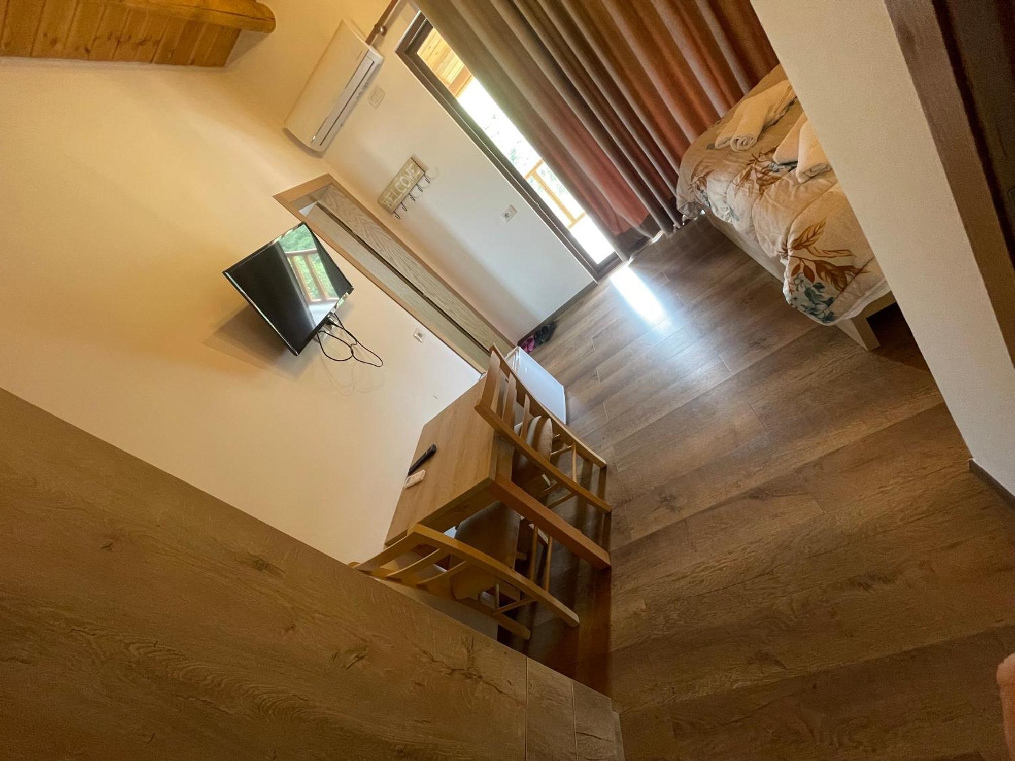 Guest House Bracaj Corovode Exterior photo