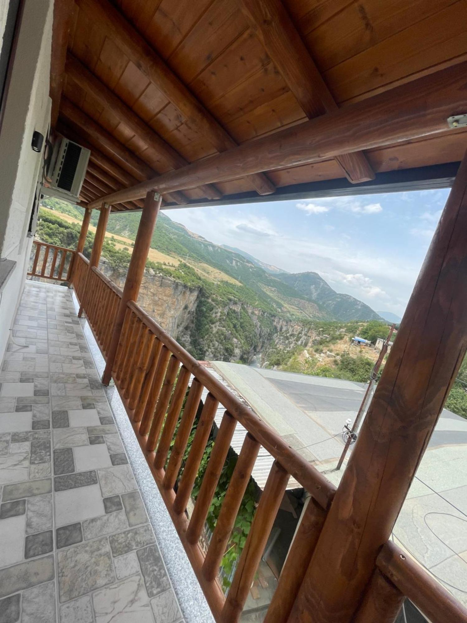 Guest House Bracaj Corovode Exterior photo