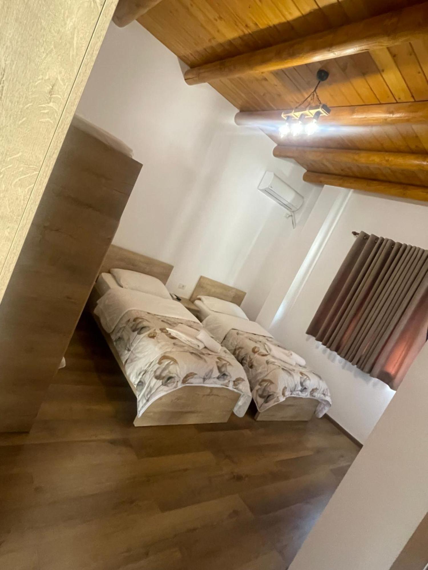 Guest House Bracaj Corovode Exterior photo